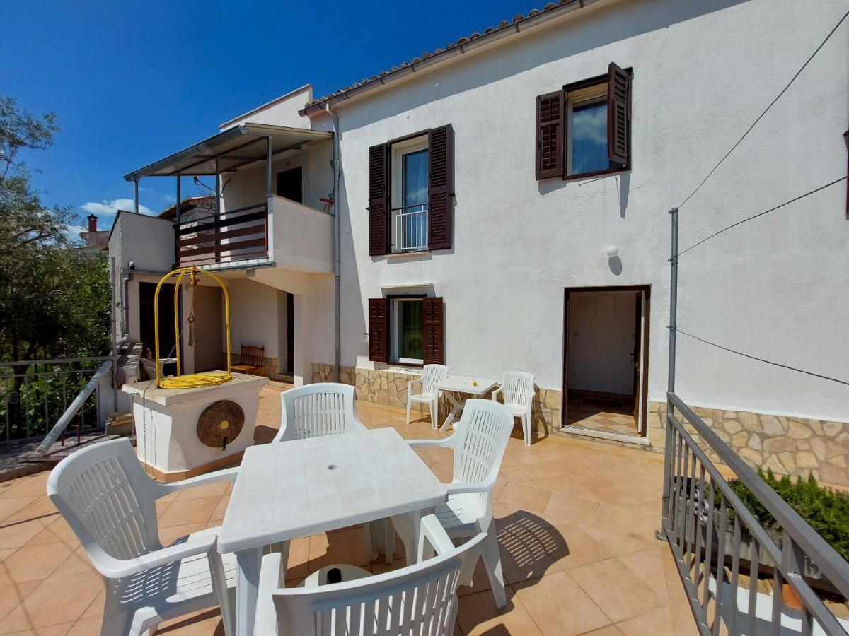 Apartments Ivan Čižići Εξωτερικό φωτογραφία